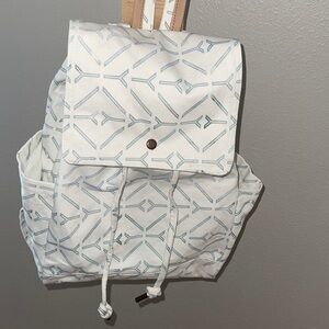 minted canvas snap white/blue backpack